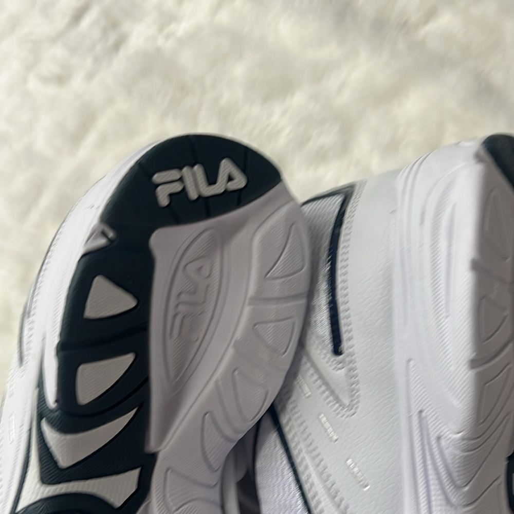 Men’s Fila sneakers - Picture 5 of 8